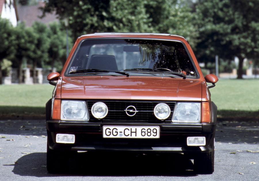 Opel Kadett SR 3-Door 1979 года  (фото 10 из 14)